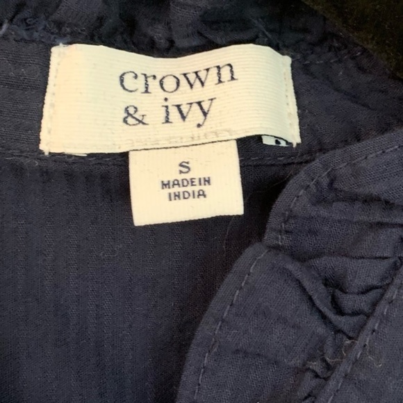 Crown & Ivy, Short Sleeve Button Up Eyelet Top, Size S, - Picture 3 of 4